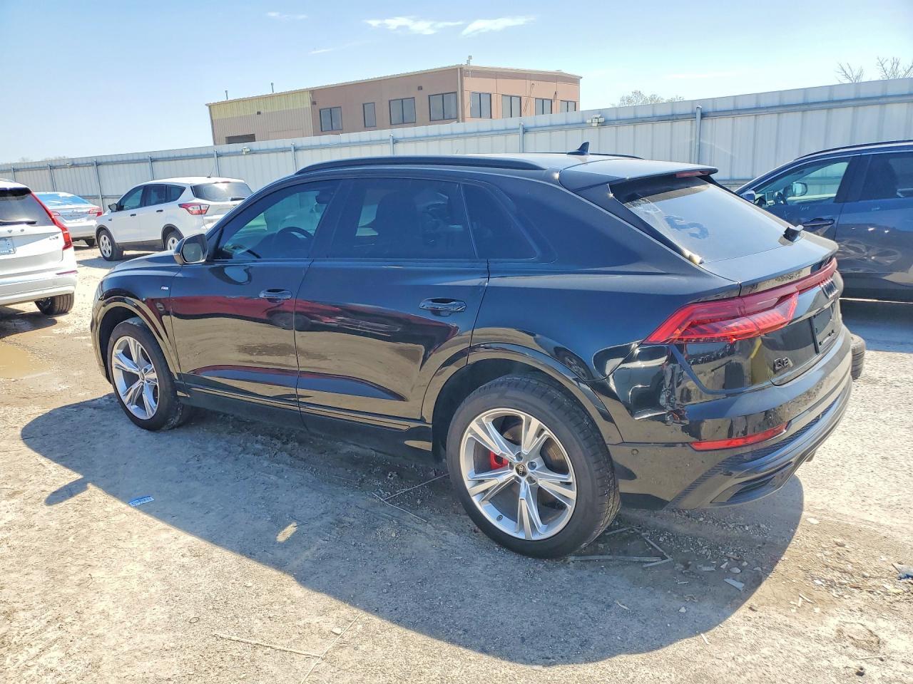 2022 AUDI Q8