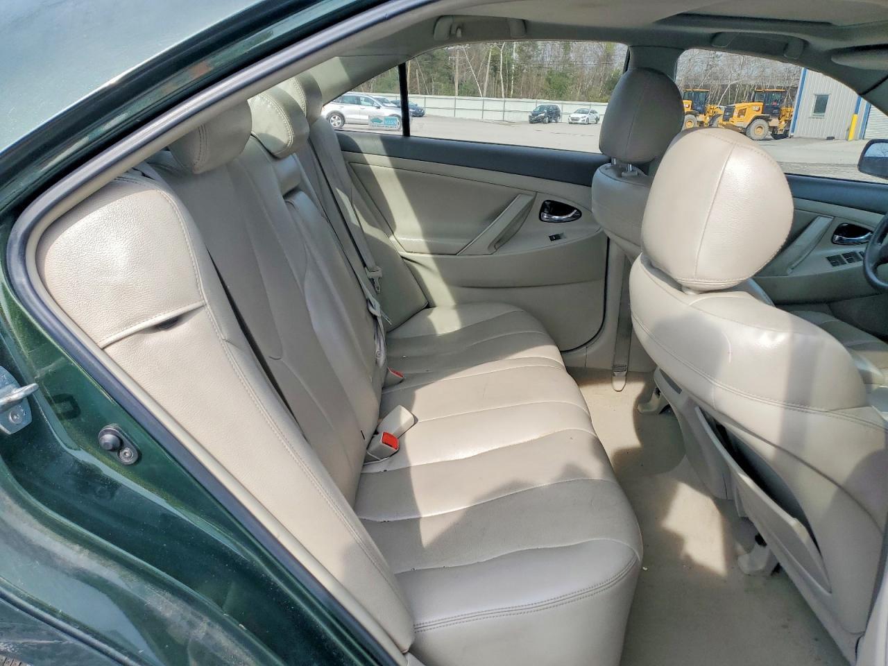 2011 TOYOTA CAMRY