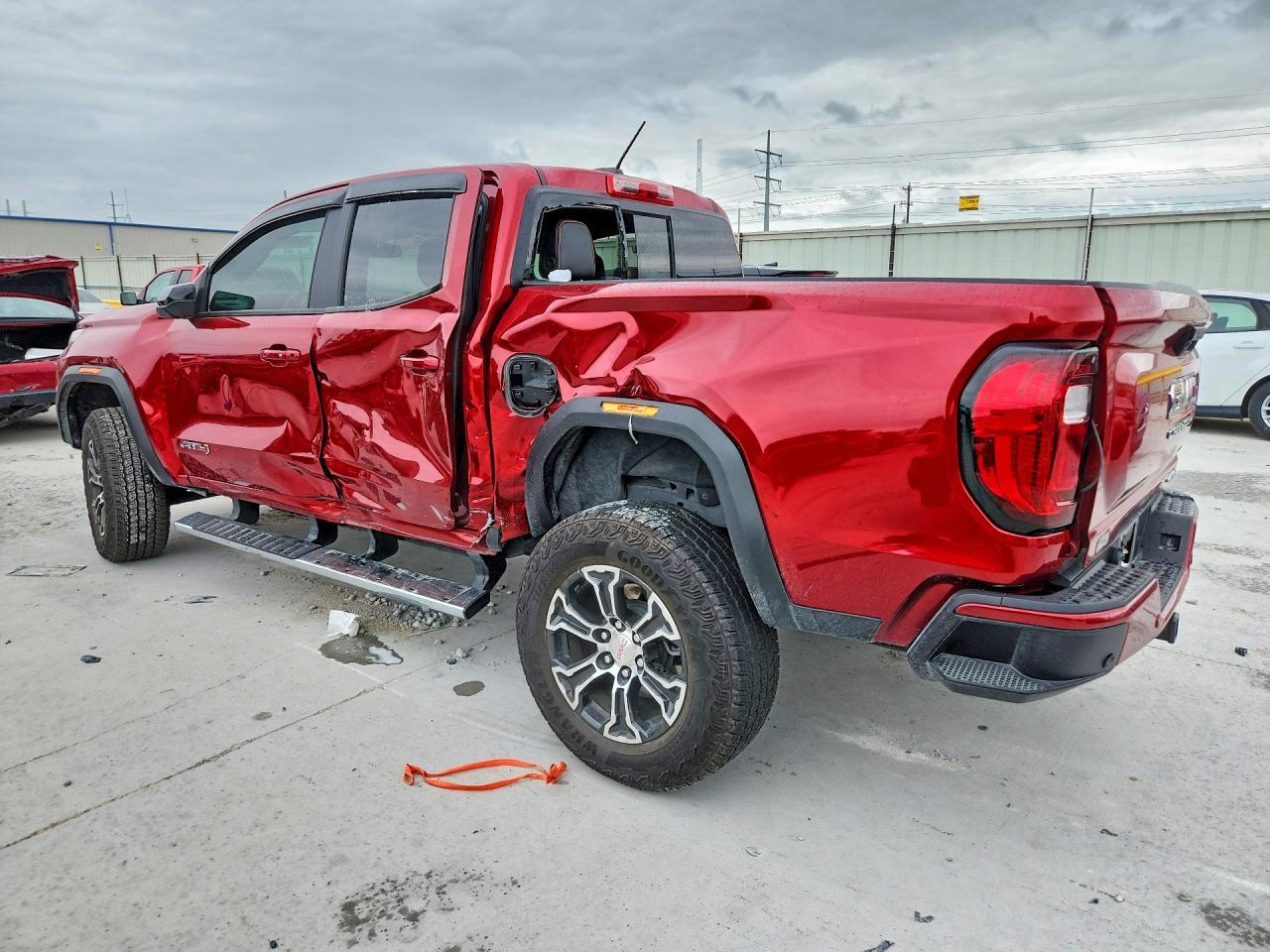 2024 GMC CANYON
