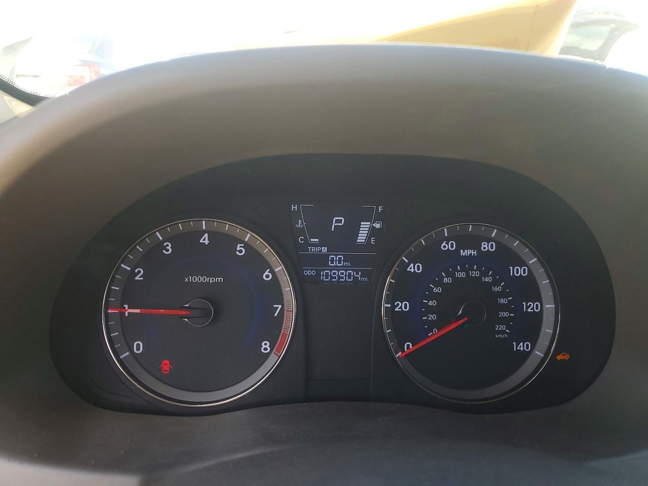 2014 HYUNDAI ACCENT