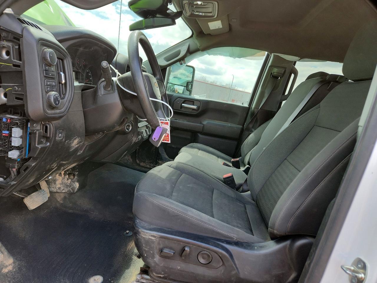 2024 CHEVROLET Silverado