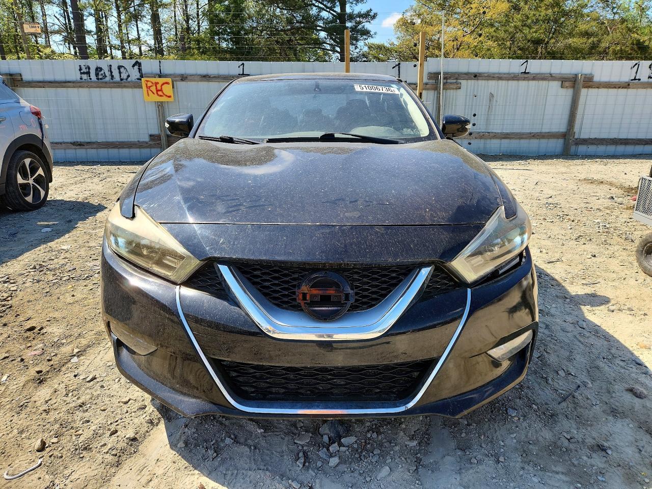 2017 NISSAN Maxima