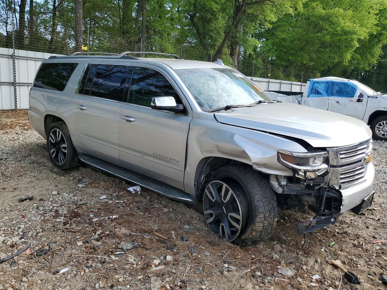 2017 CHEVROLET Suburban