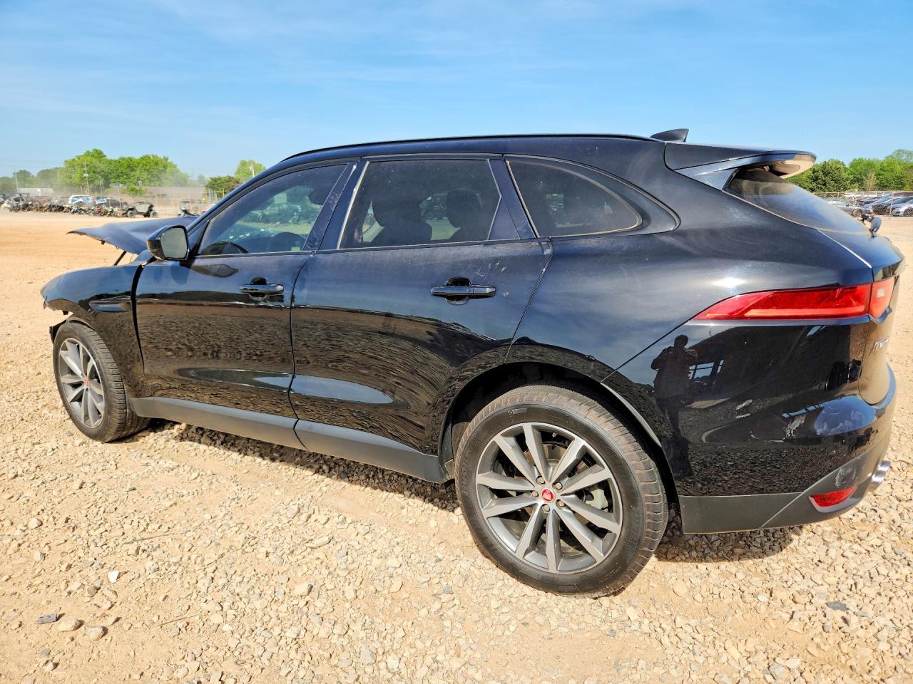 2018 JAGUAR F-Pace