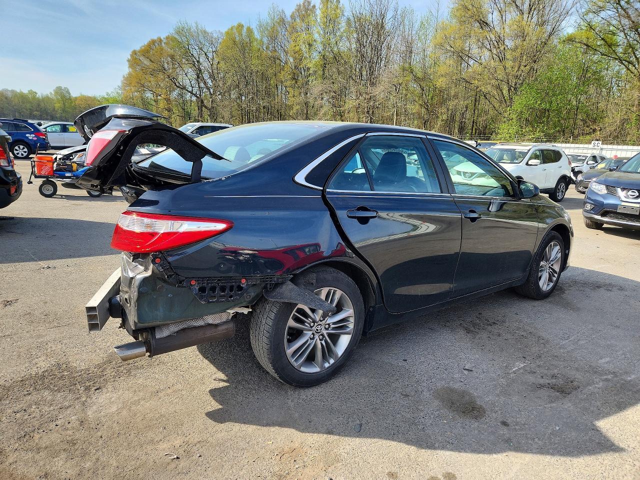 2015 TOYOTA CAMRY