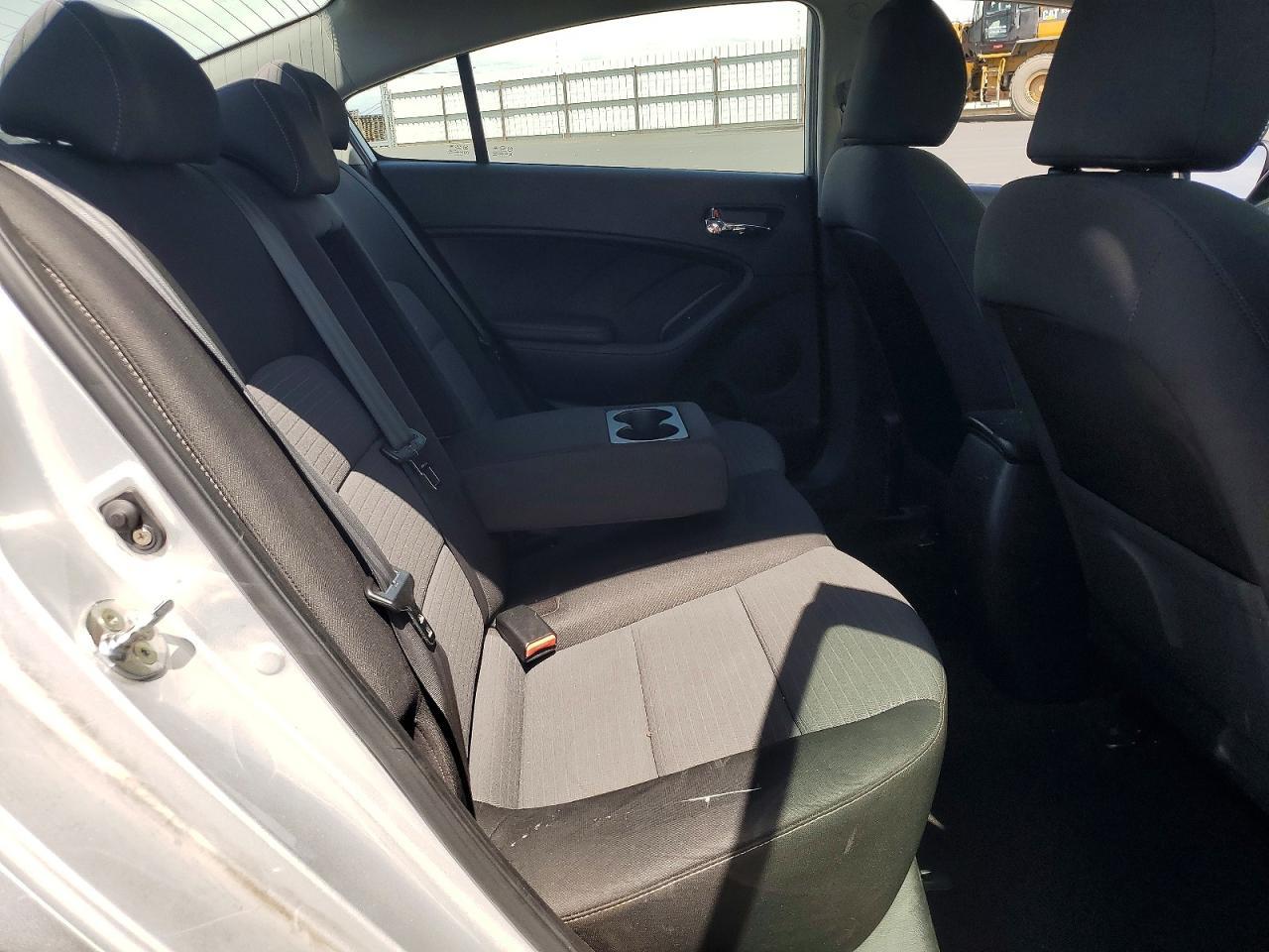 2016 KIA FORTE