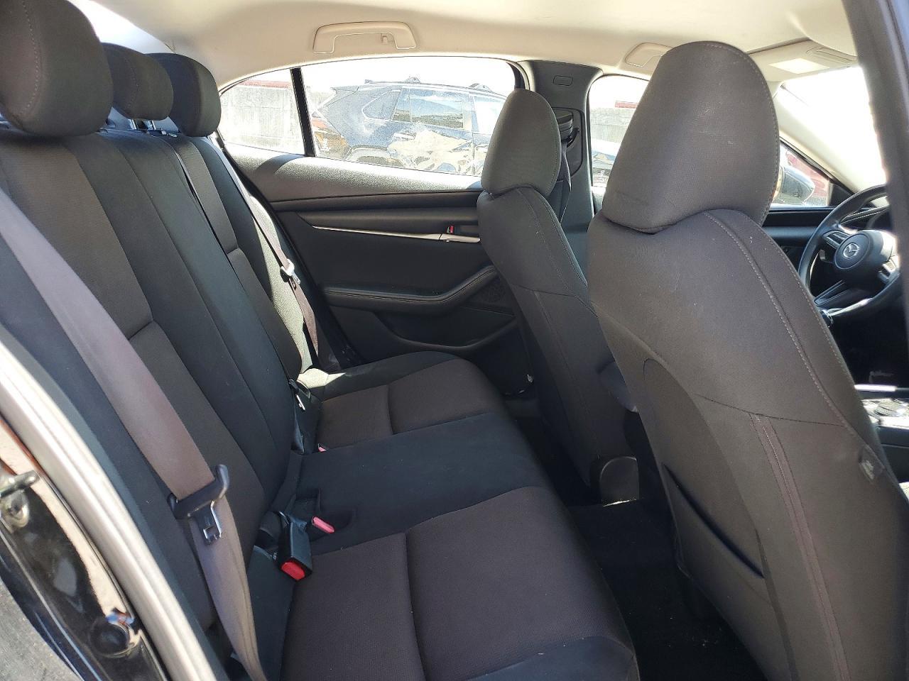 2019 MAZDA 3