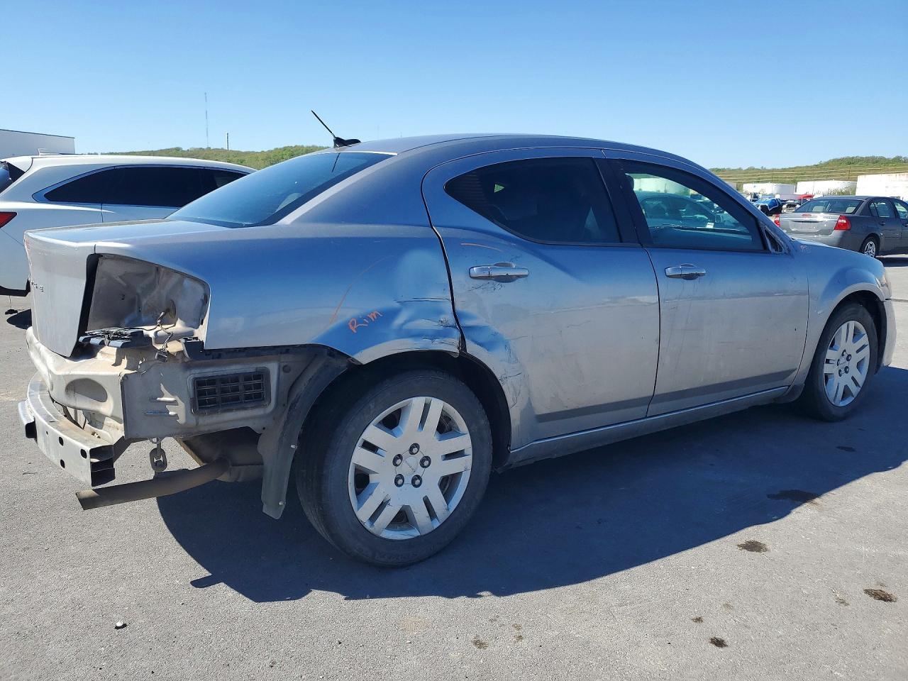 2013 DODGE Avenger