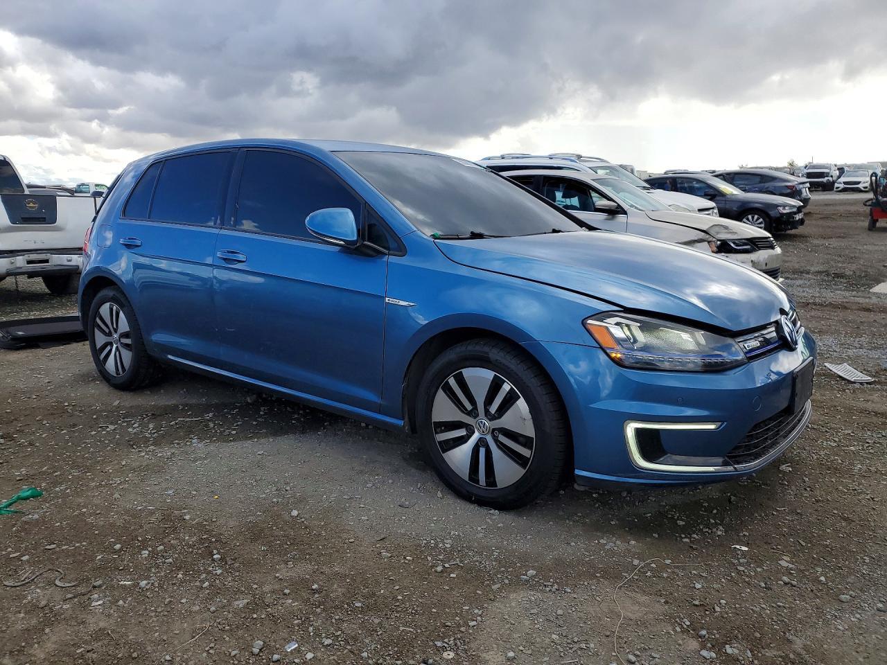 2015 VOLKSWAGEN e-Golf