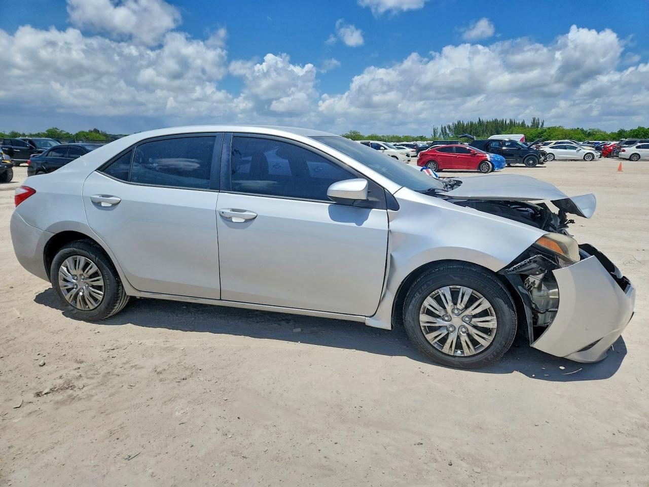2015 TOYOTA COROLLA