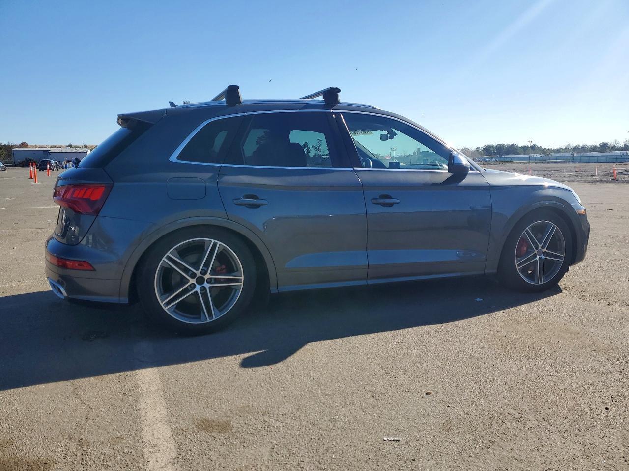 2018 AUDI SQ5