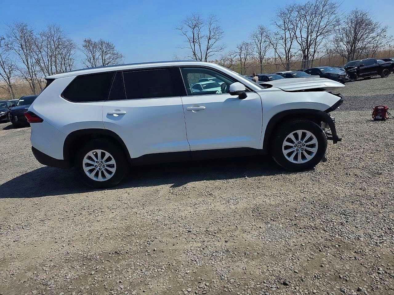 2024 TOYOTA HIGHLANDER