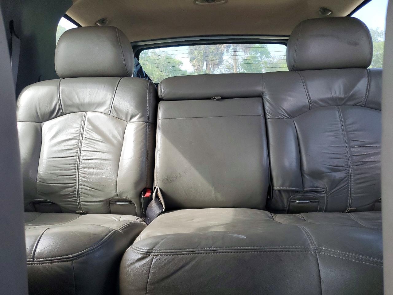 2002 CHEVROLET Tahoe