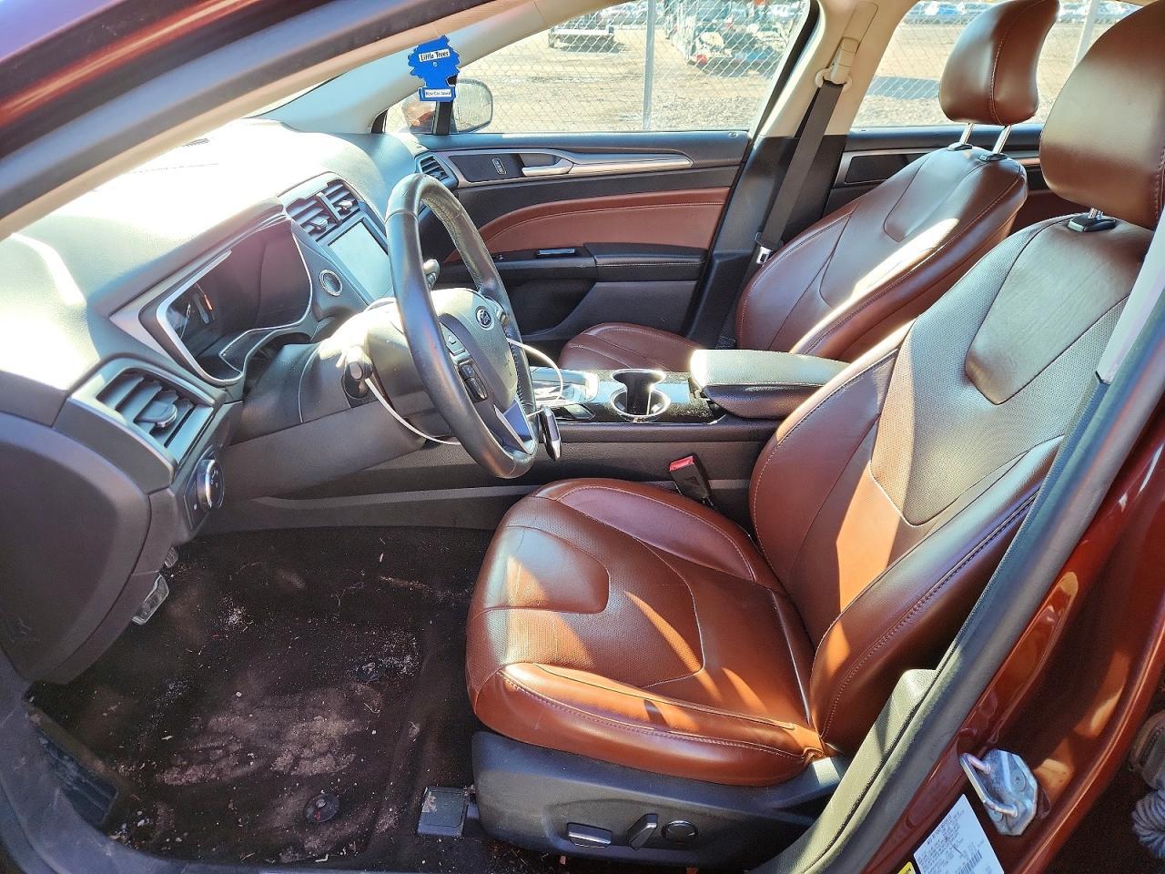 2015 NISSAN