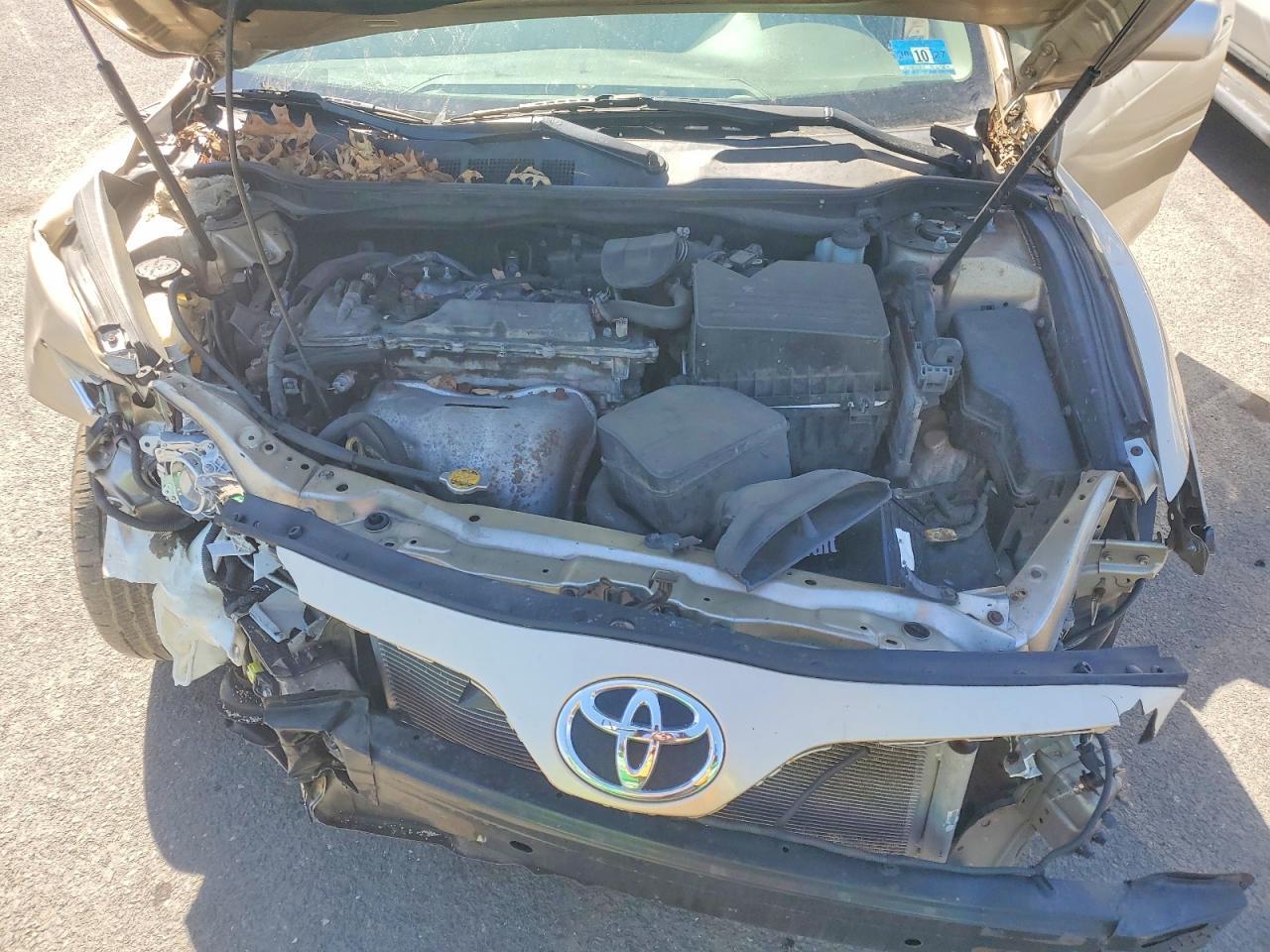 2010 TOYOTA CAMRY