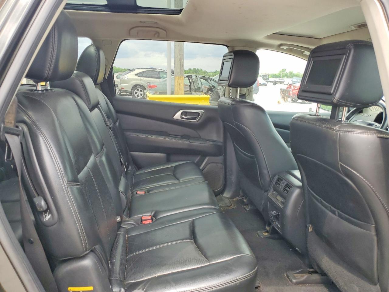 2016 NISSAN PATHFINDER