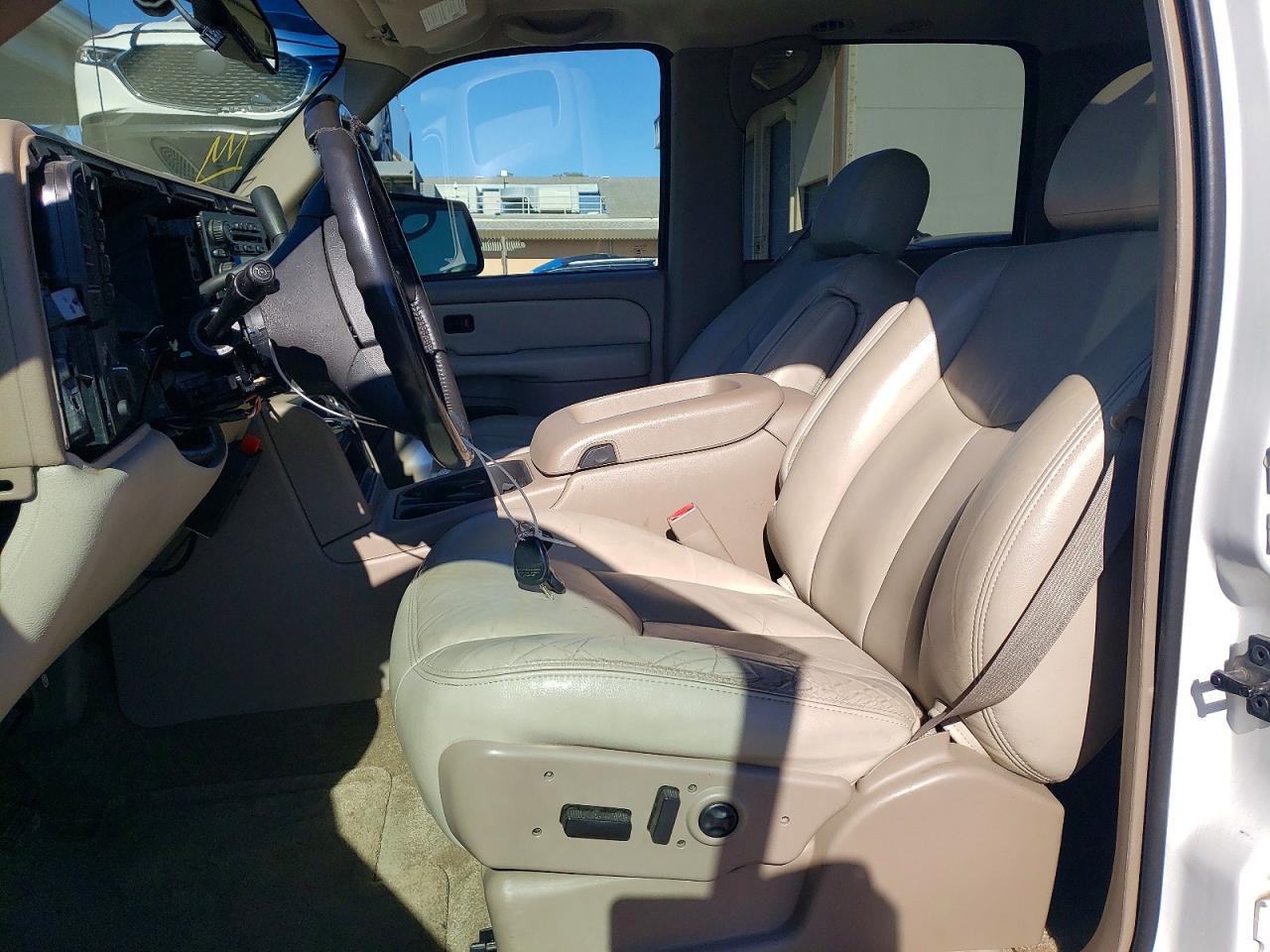 2003 CHEVROLET Suburban