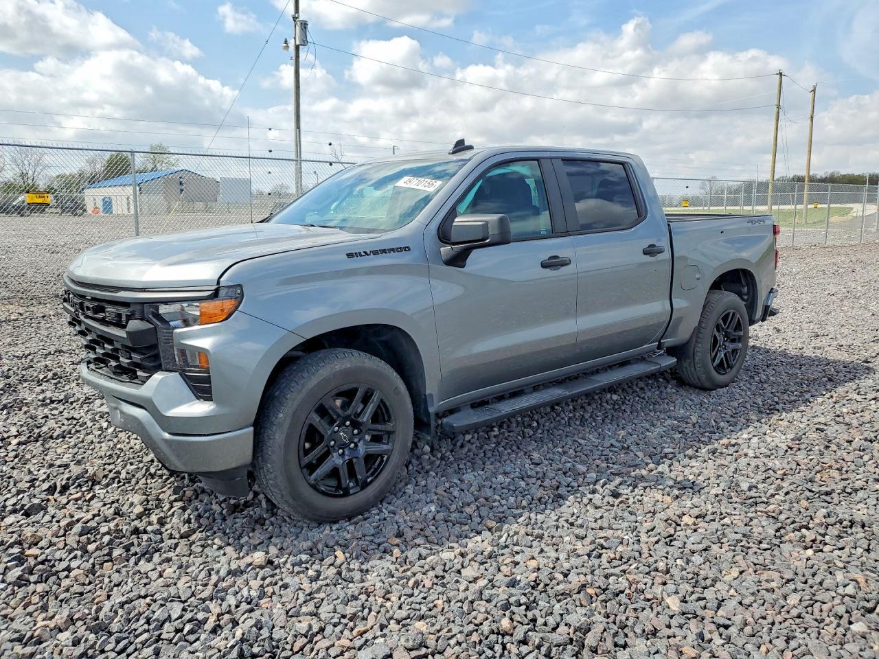 2024 CHEVROLET Silverado