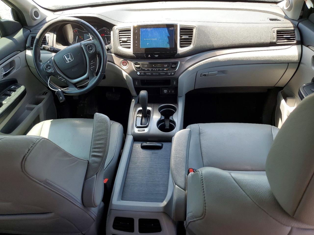 2017 HONDA PILOT