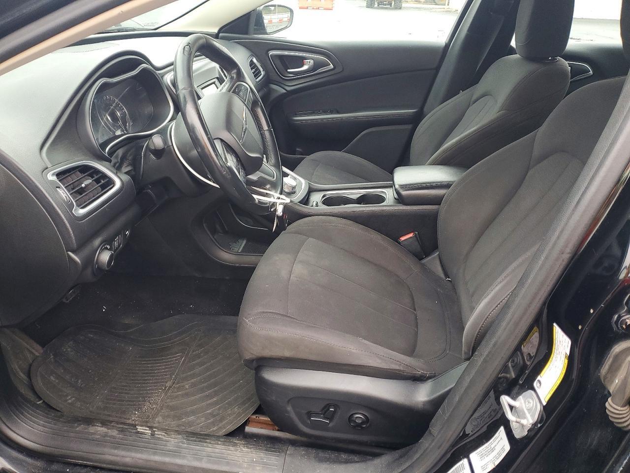 2015 CHRYSLER 200