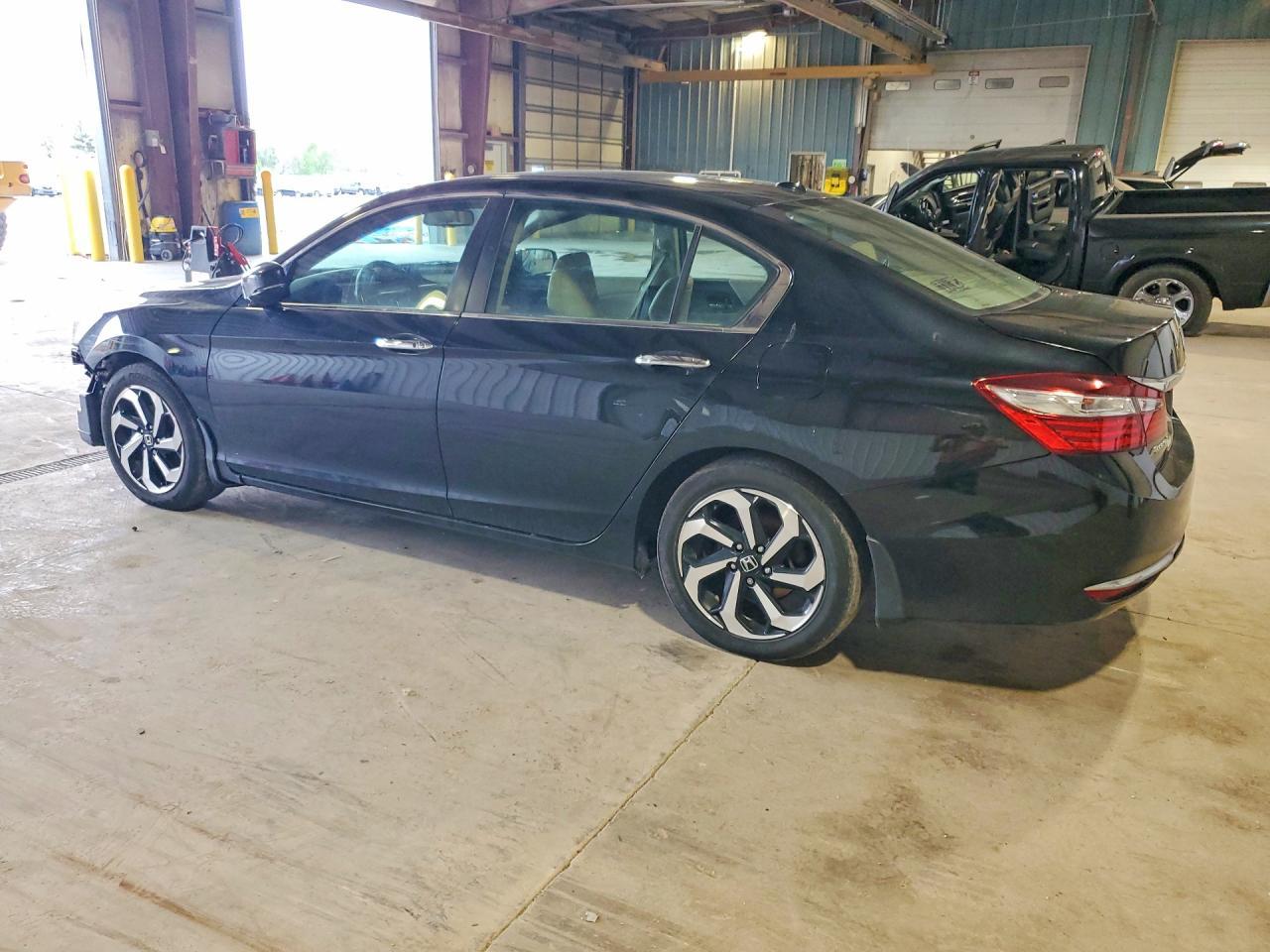2016 HONDA ACCORD