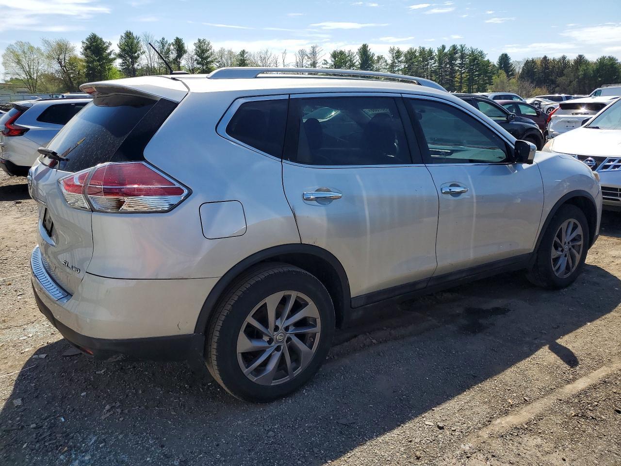 2016 NISSAN ROGUE