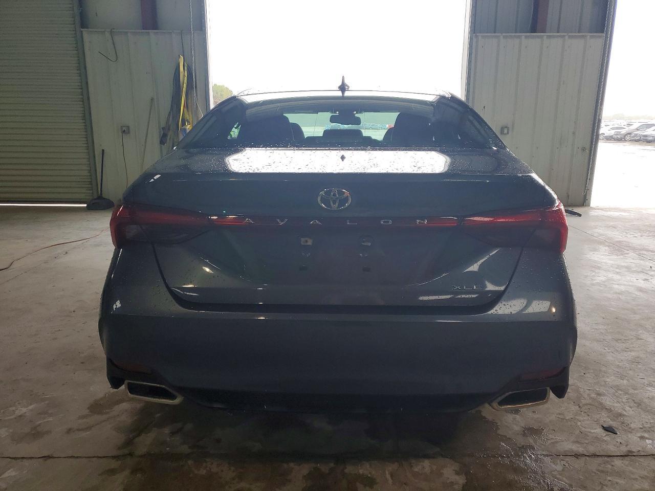 2021 TOYOTA Avalon
