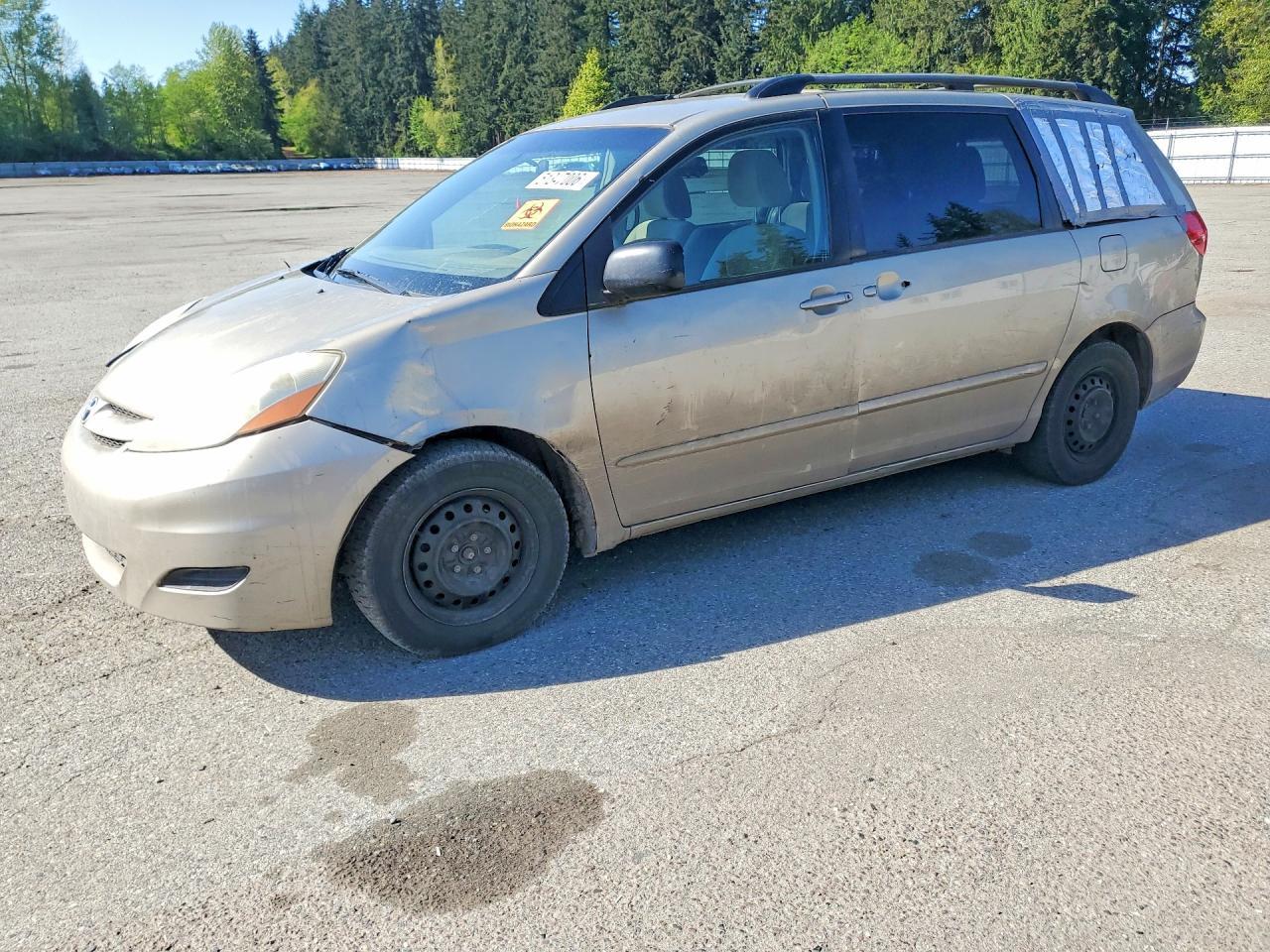 2009 TOYOTA SIENNA