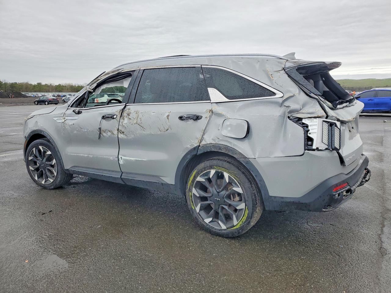 2025 KIA SORENTO