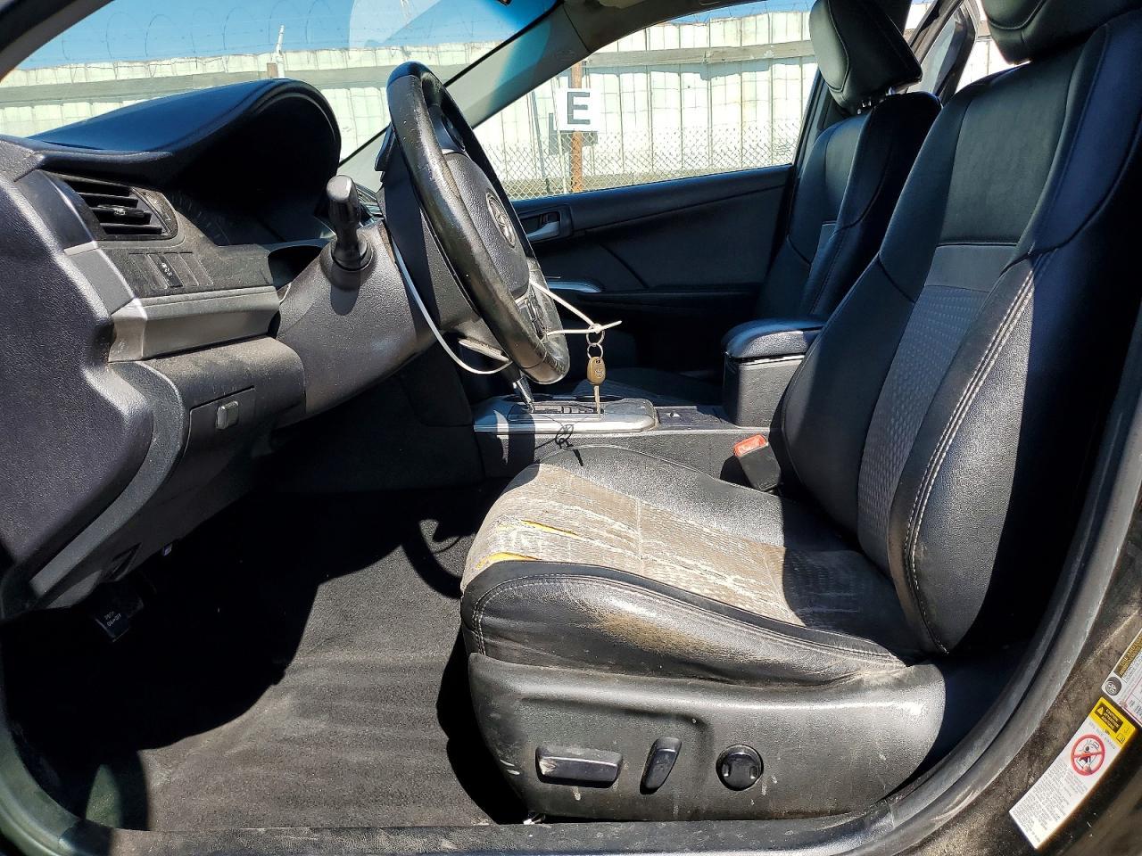 2014 TOYOTA CAMRY