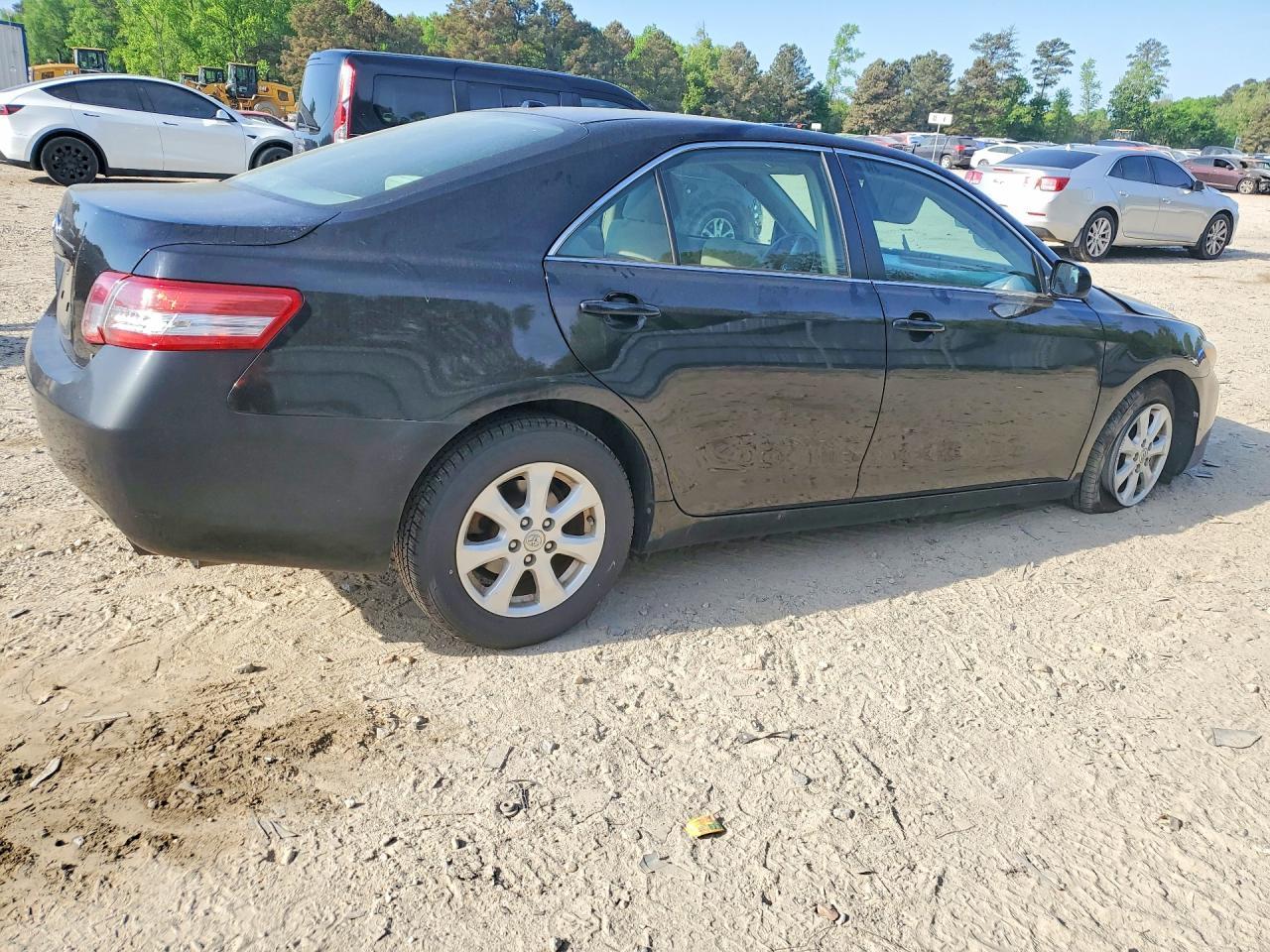 2010 TOYOTA CAMRY