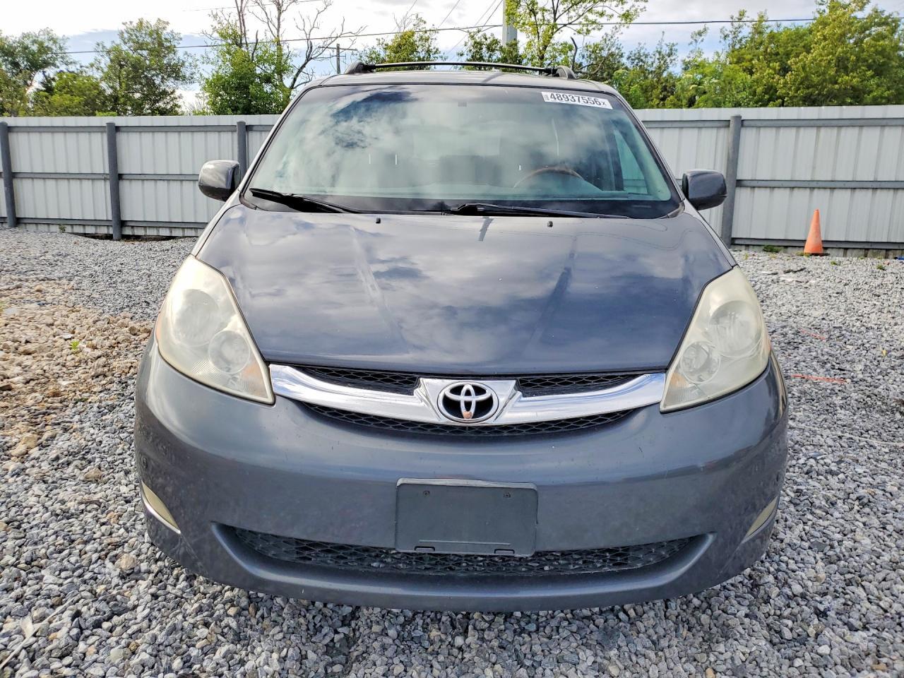 2008 TOYOTA SIENNA
