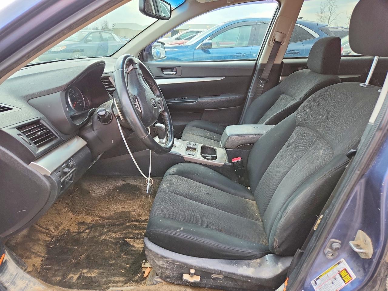 2013 SUBARU Outback