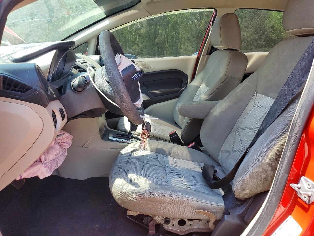 2012 FORD Fiesta