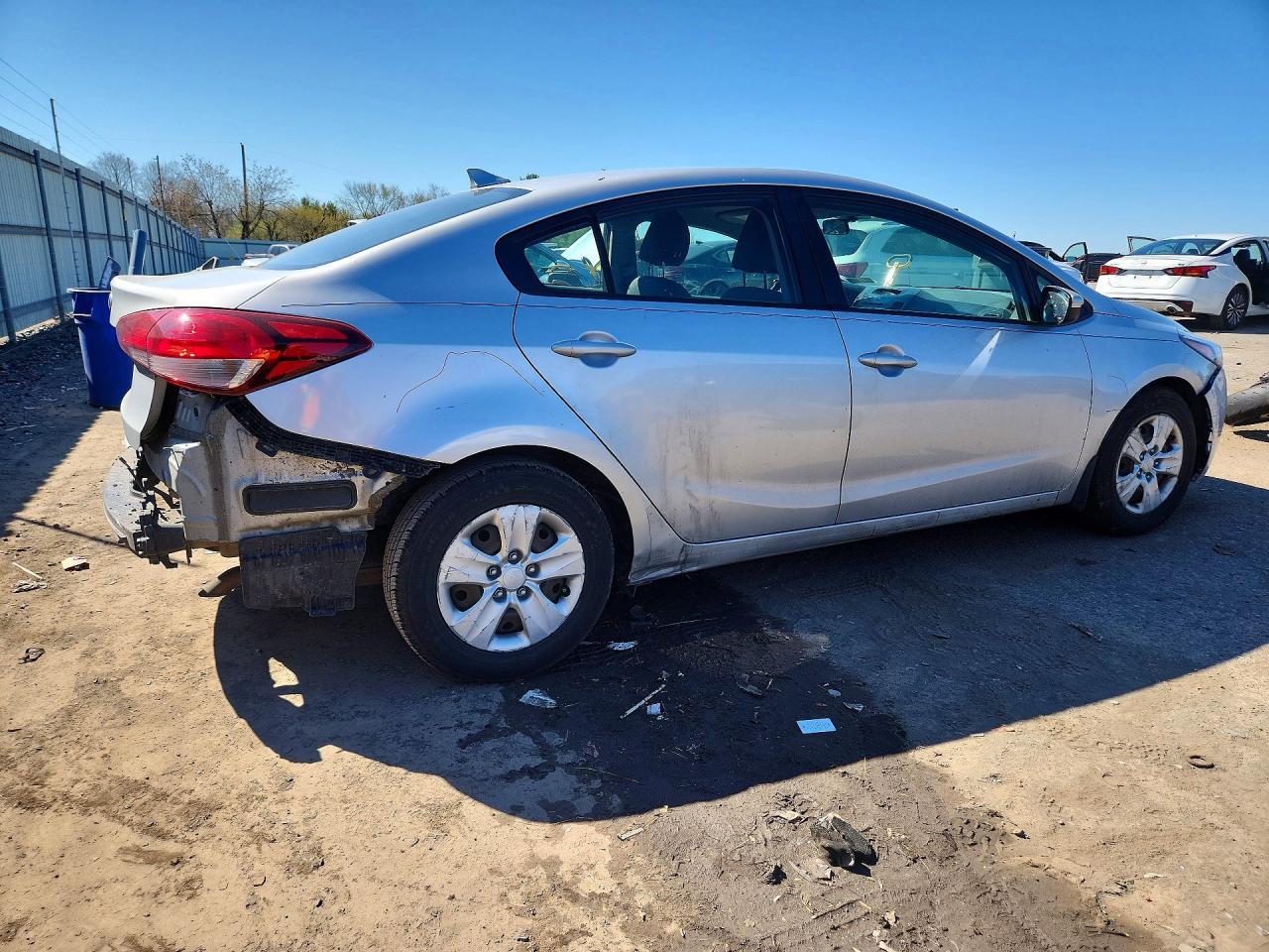 2017 KIA FORTE