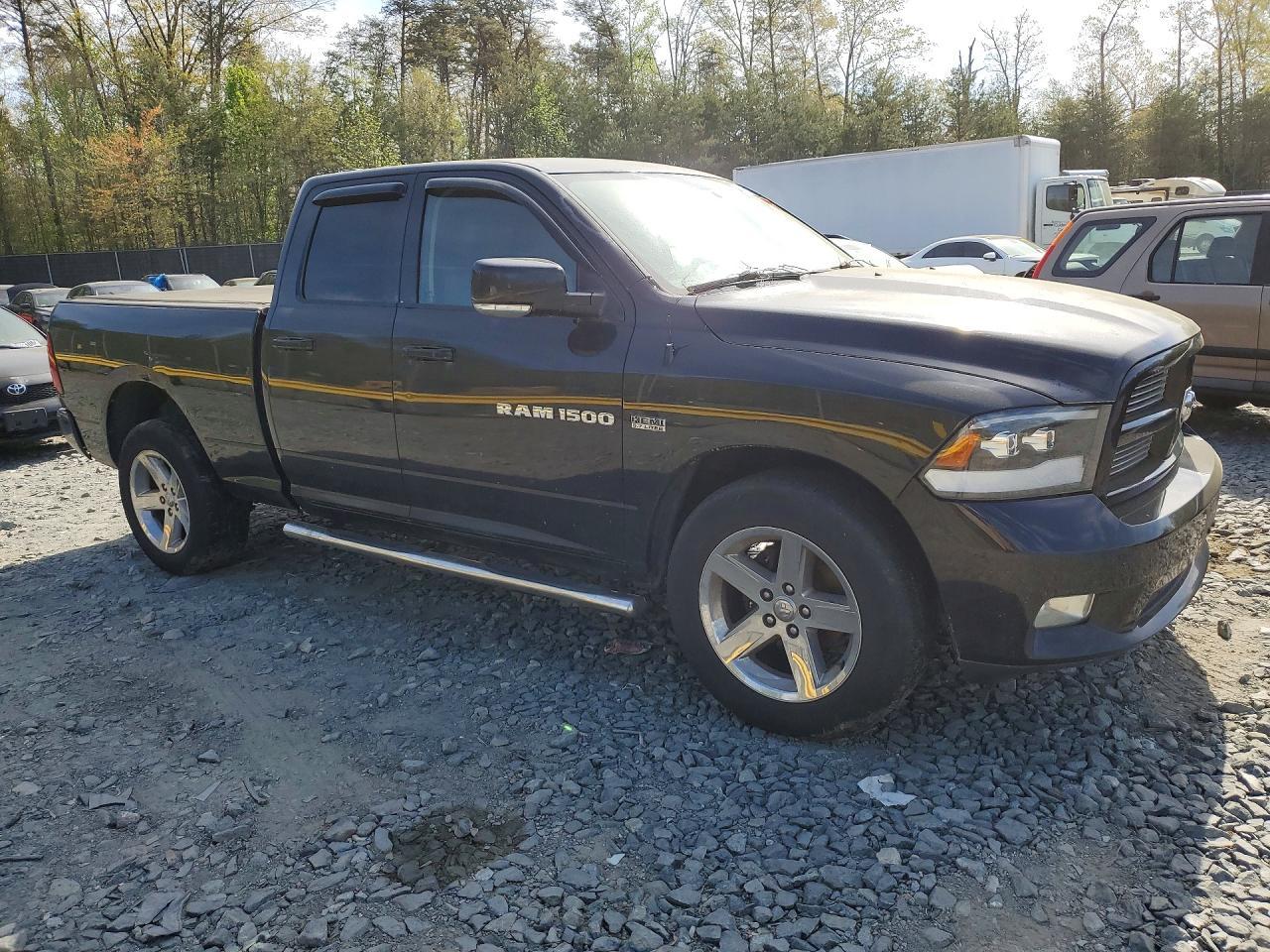 2011 DODGE RAM 1500