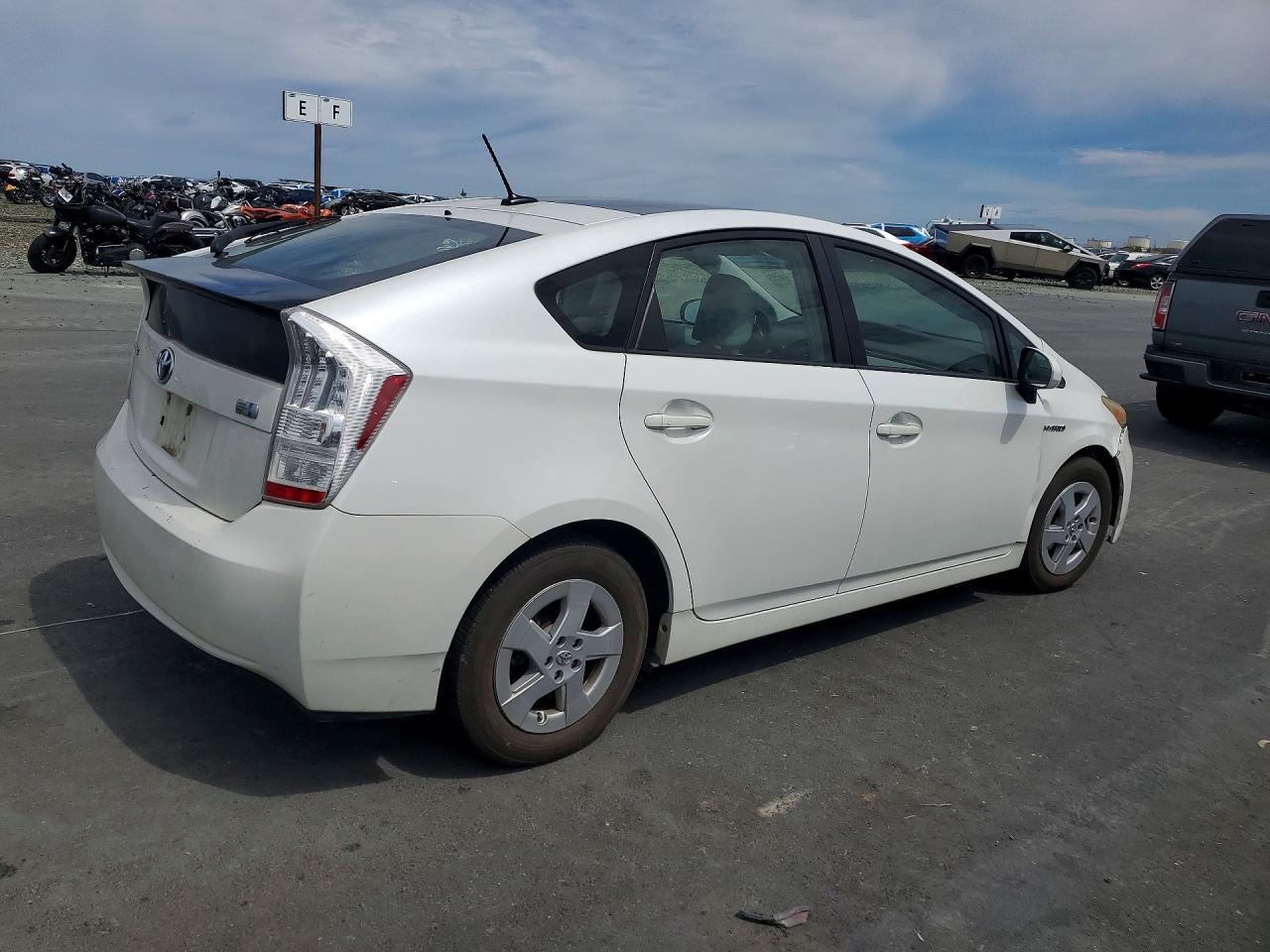2010 TOYOTA PRIUS