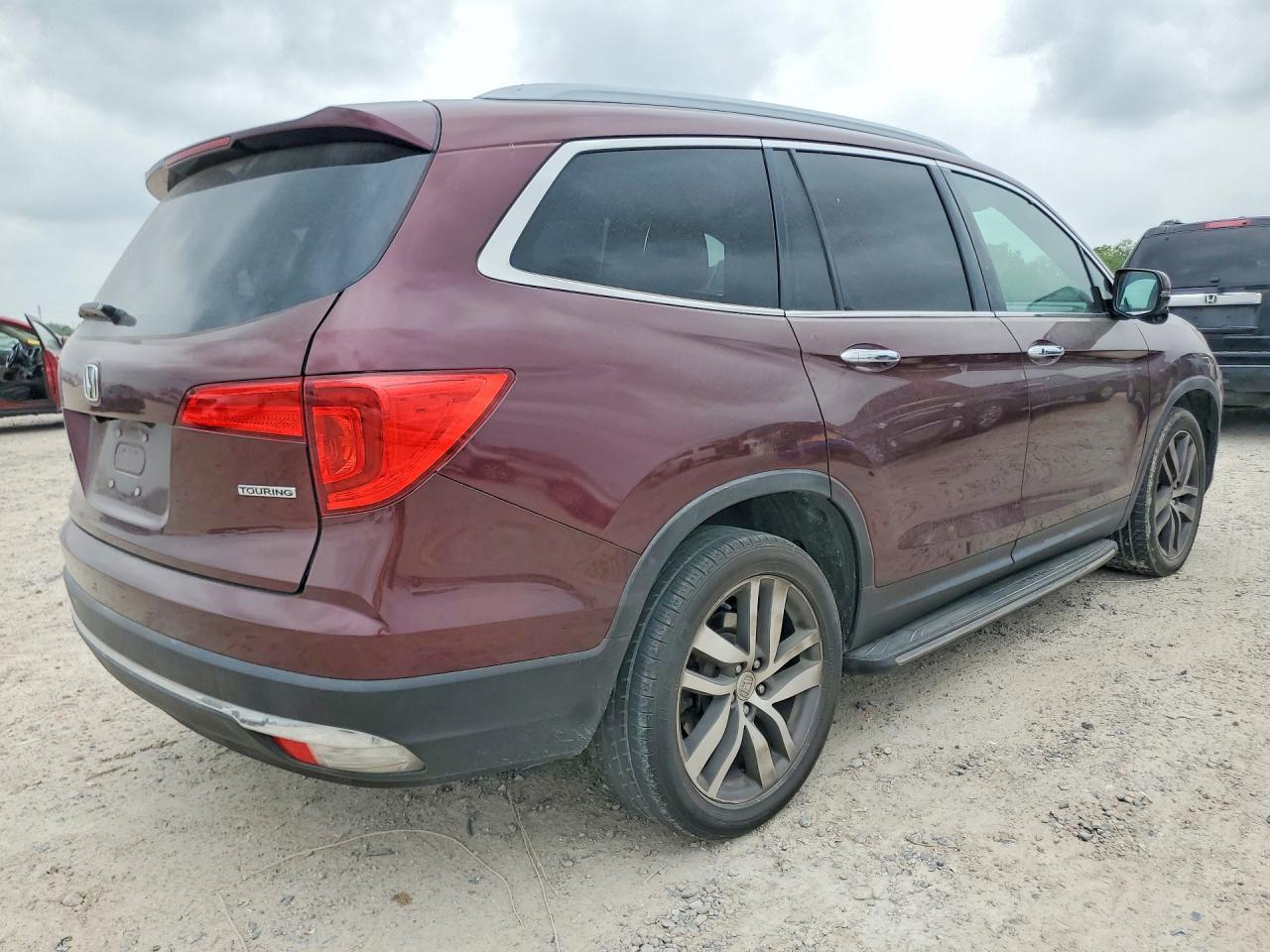 2016 HONDA PILOT
