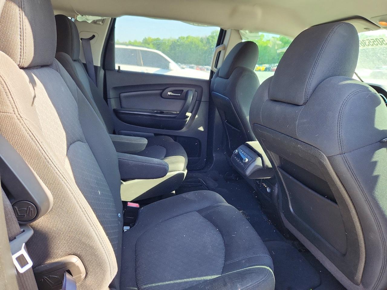2011 CHEVROLET TRAVERSE