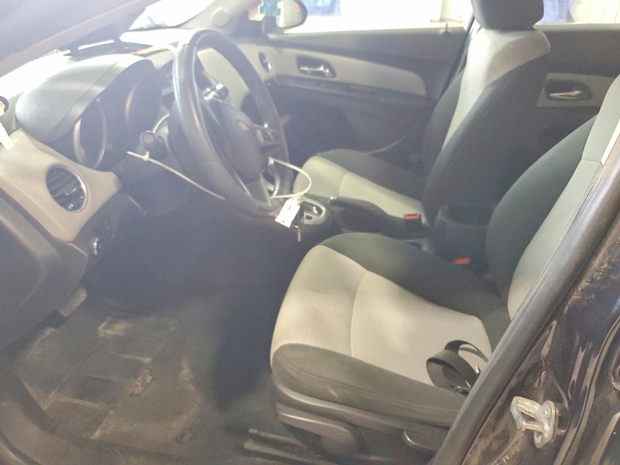 2011 CHEVROLET CRUZE