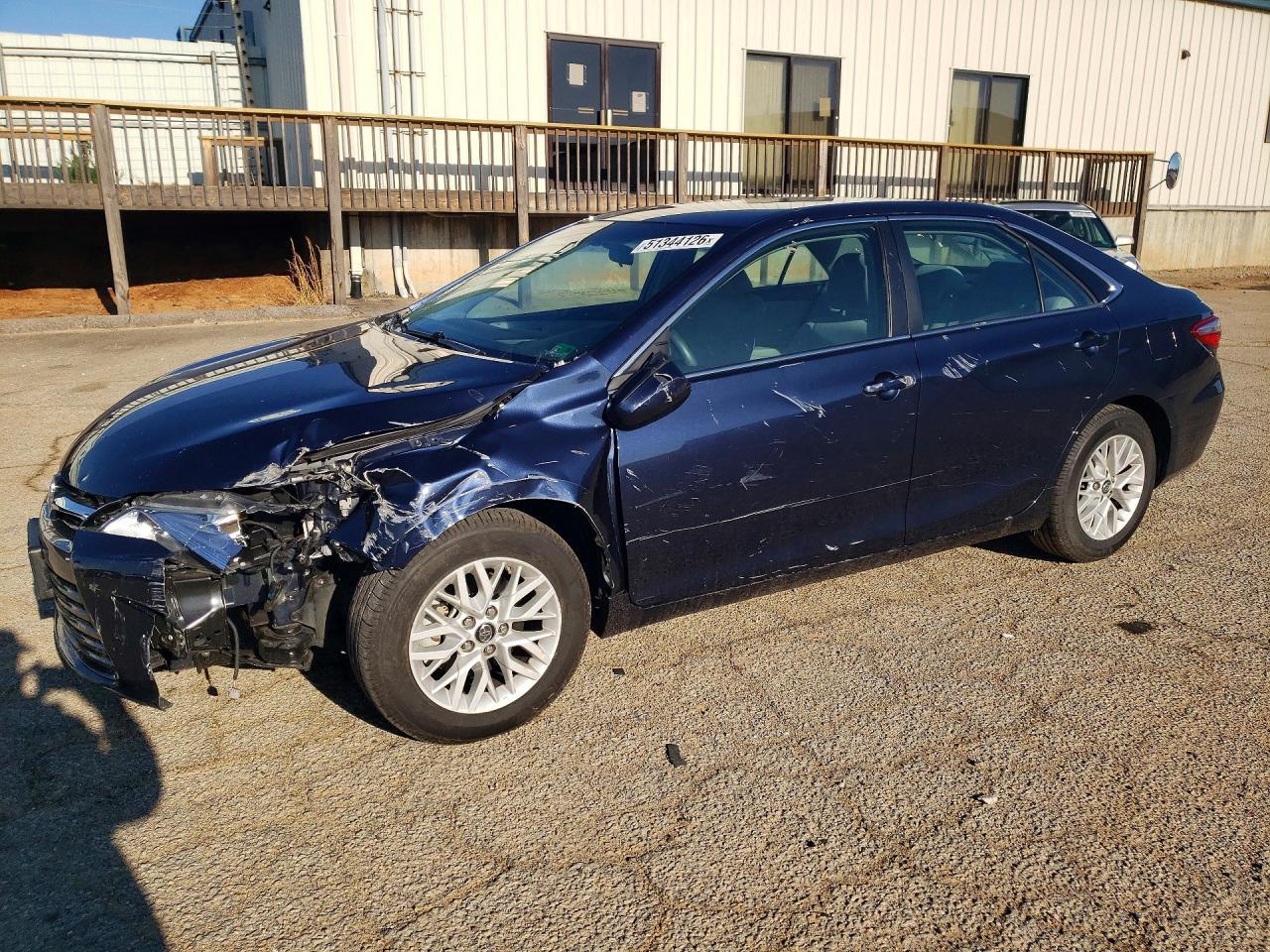 2017 TOYOTA CAMRY