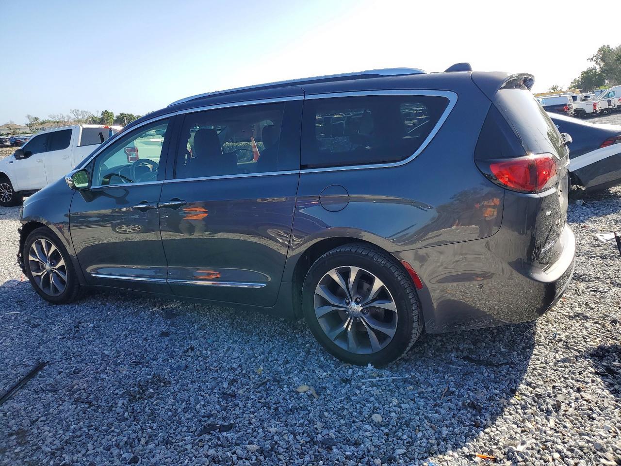 2020 CHRYSLER Pacifica