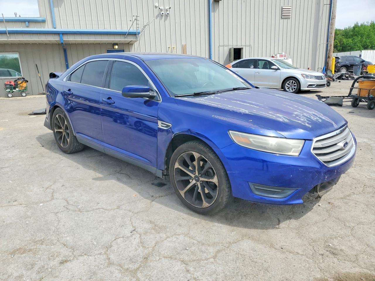 2014 FORD Taurus