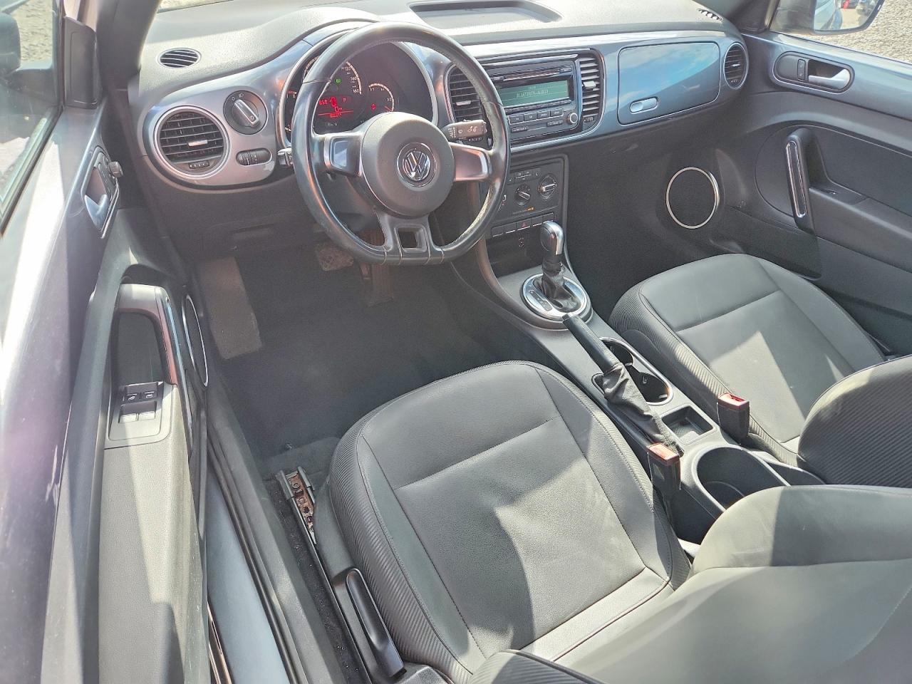 2013 VOLKSWAGEN Beetle