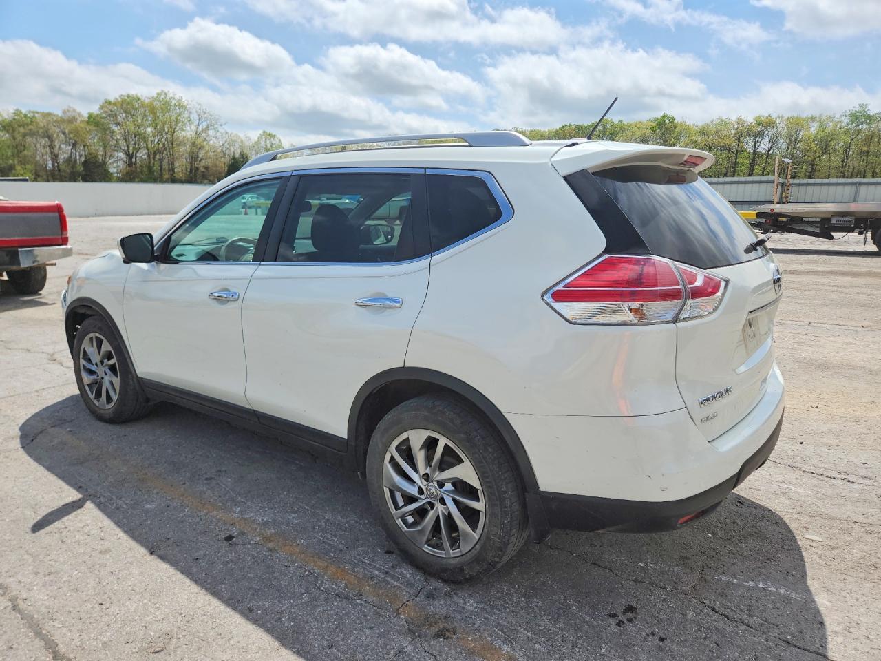 2015 NISSAN ROGUE