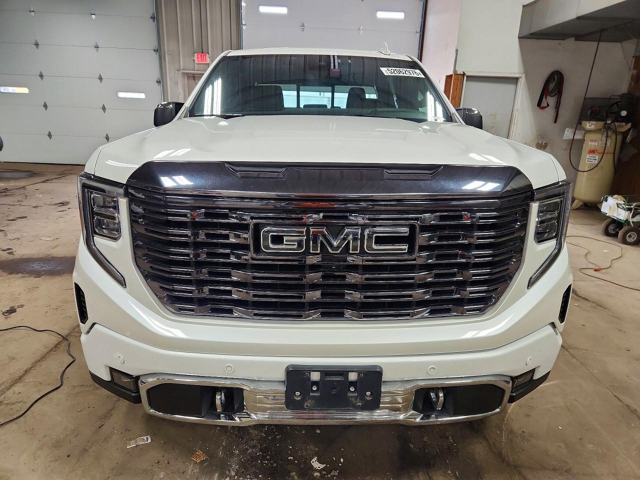 2024 GMC Sierra