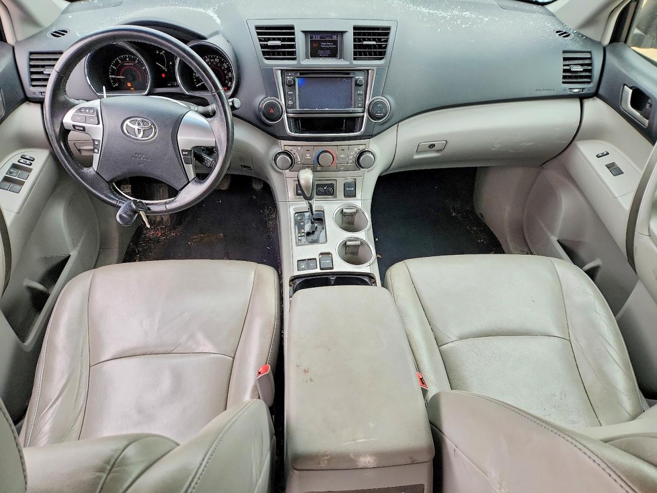 2013 TOYOTA HIGHLANDER