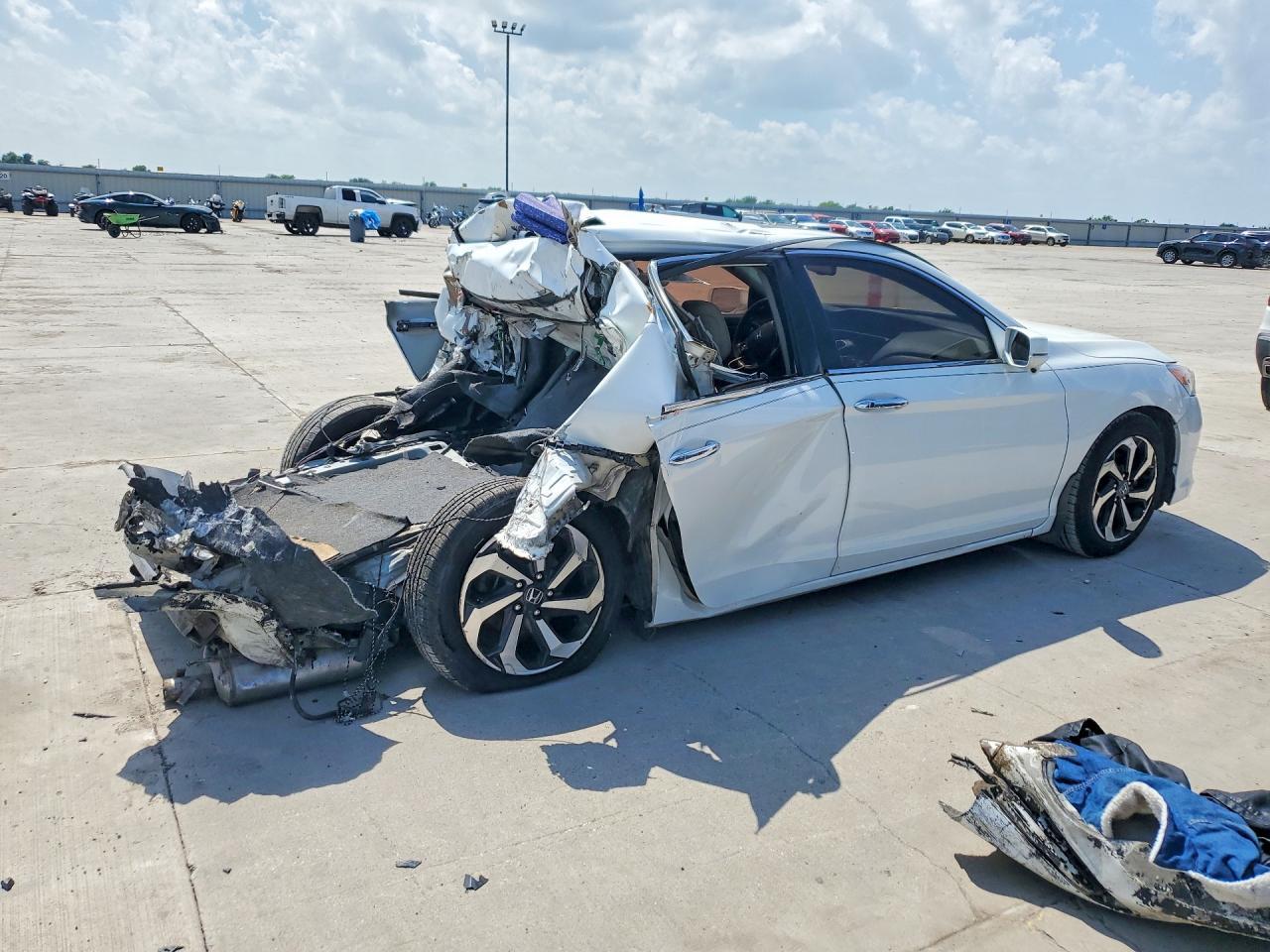 2017 HONDA ACCORD