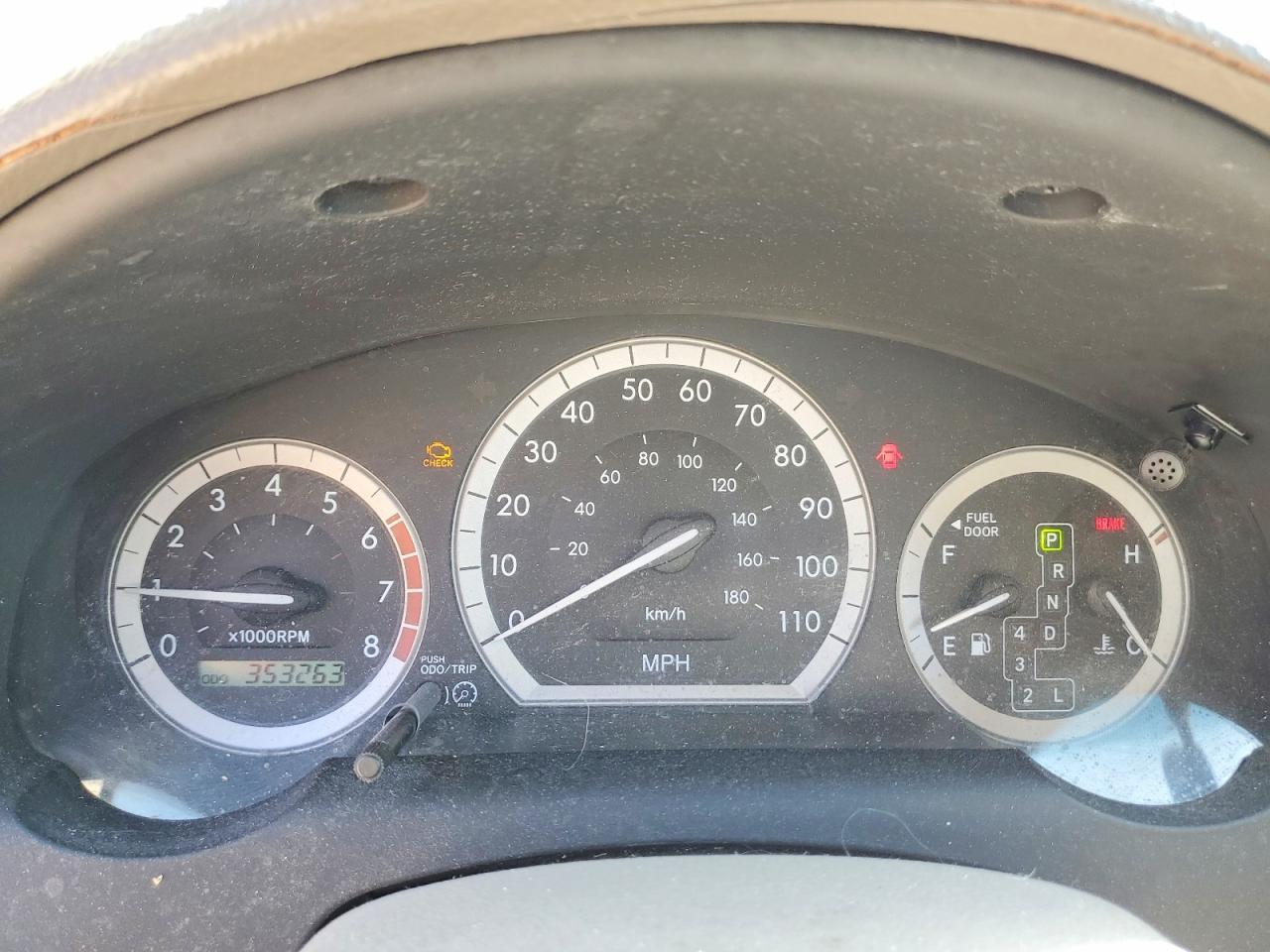 2004 TOYOTA SIENNA
