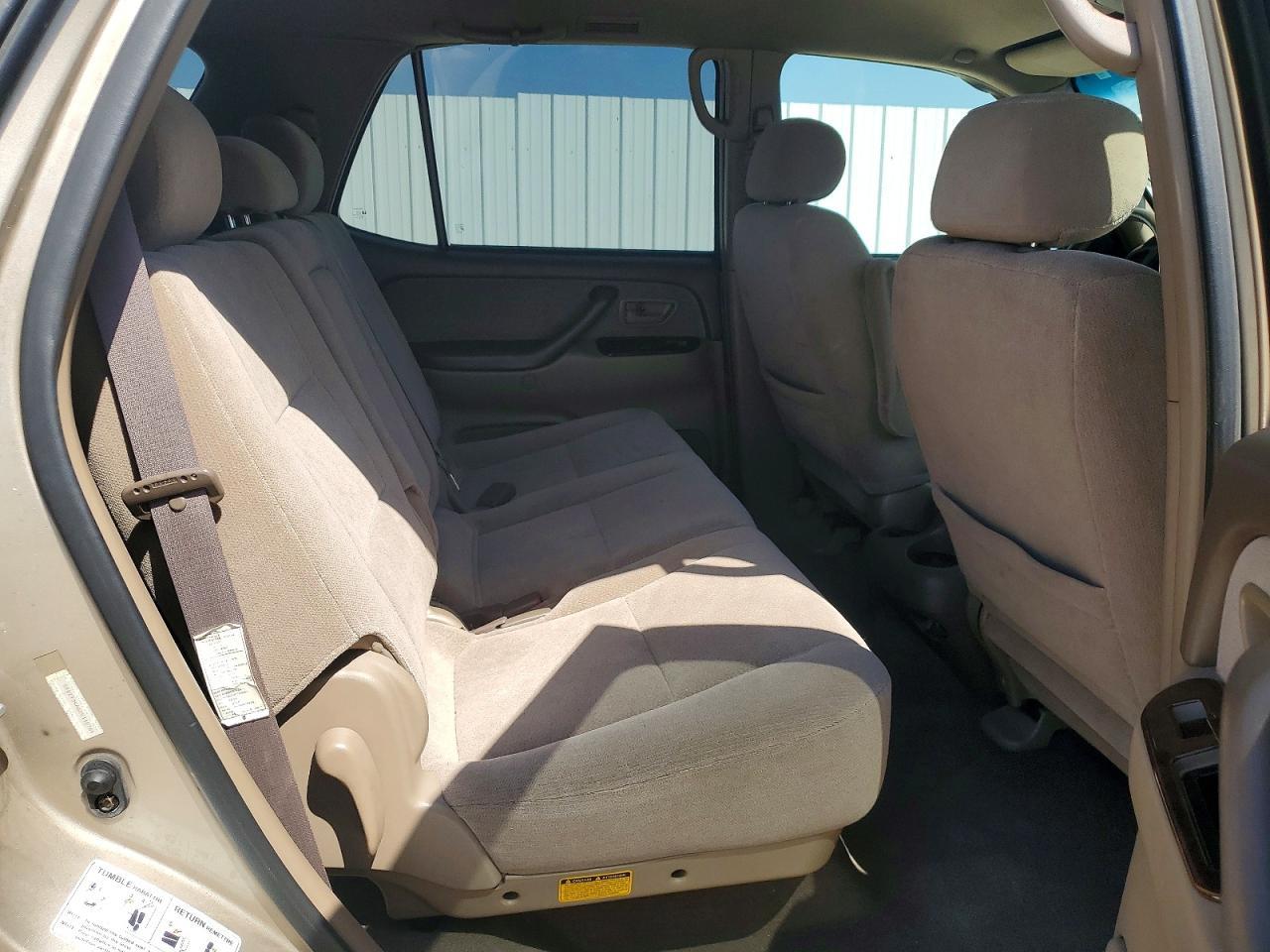 2002 TOYOTA Sequoia